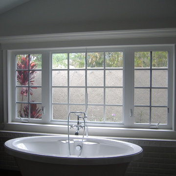 Bathroom with tub