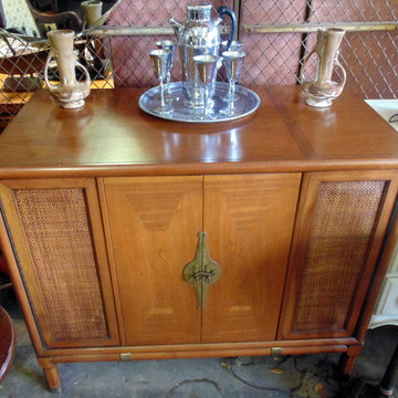 Buccaneer Trading Antiques, Vintage Furniture, Decorative & Fine Art Estate Sale