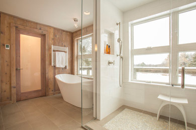 Example of a minimalist bathroom design in Boston