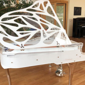 Lucid Hive Elegance grand piano