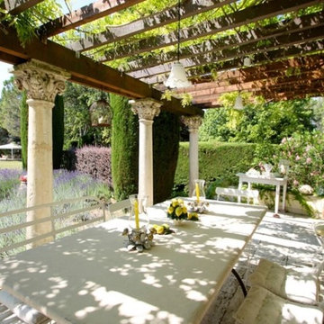 Three Uzès