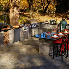 Outdoor Kitchen
