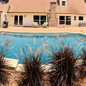 Peaceful Pool & Patio