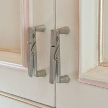 Knobs & Handles