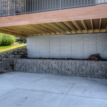 1.5-story custom Brandenburg - modern finishes