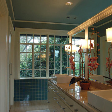 Distinctive Kitchens & Baths