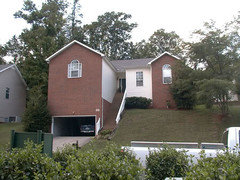 Landscaping ideas for sloped front yard