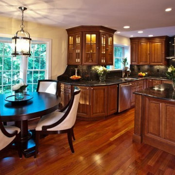 Luxurious Gourmet Kitchen in Fairfax Station Combines Beauty and Function