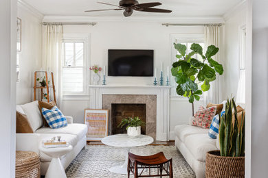 Example of a transitional living room design