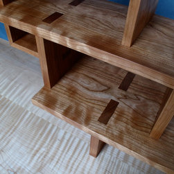 Modern Desk with Compartments - Furniture