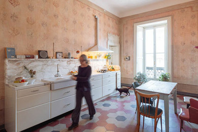 Contemporary kitchen in Paris.