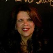 Debra Garfalls foto