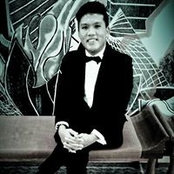 Vincent Tan's photo