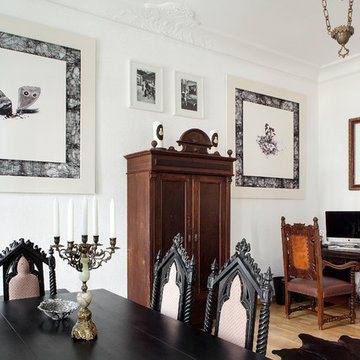Dark/White Apartment in Berlin