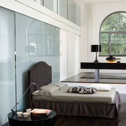 Lip Bed by Bonaldo - Platform Beds