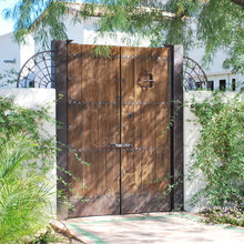Gate