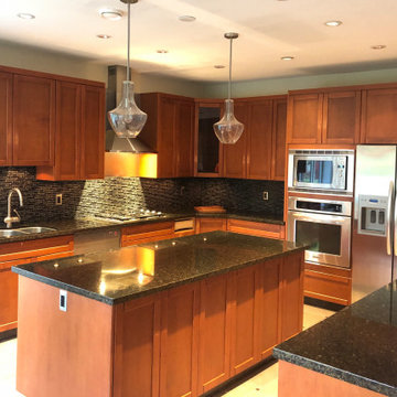 Kitchen Cabinet Refinishing - Off-White with Navy Blue Island - Before Photo