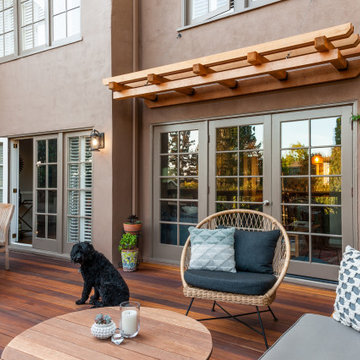 Gather, Warm Up & Chill Out