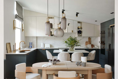 Photo of a traditional kitchen in London.