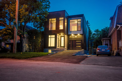 Contemporary exterior home idea in Ottawa