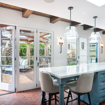 Interior Designer Jeff Hines on Optimizing Kitchen Flow with Bi-Fold Doors
