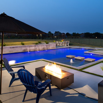 Geometric Pool: Backyard Oasis - Mendoza - 2020 Projects
