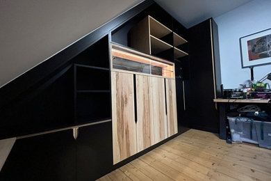 Einbauschrank Schwarz Matt & Esche Massiv