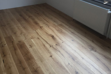 Mittelgroßes Modernes Wohnzimmer in Sonstige