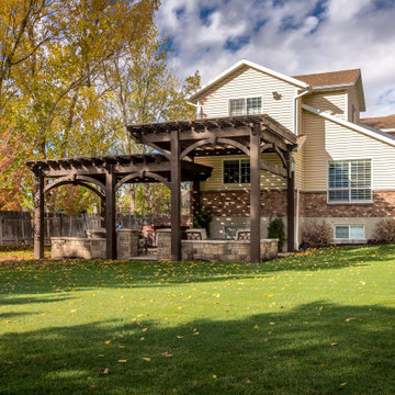 Entertainment Size | Tiered Pergola Kit, Protection w/Mountain View