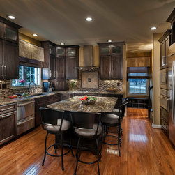 Mouser Cabinetry - Kitchen Cabinetry
