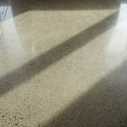 House at Roses Crossroad - Flooring