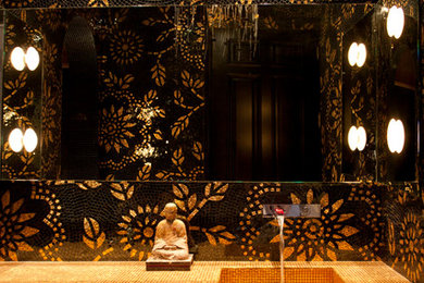 Powder room photo in Los Angeles