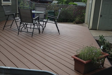 Photo of a traditional backyard deck in Portland with no cover.