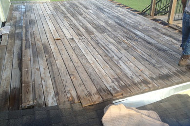 Deck - contemporary deck idea in Other