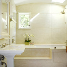 Upstairs Bathroom 2