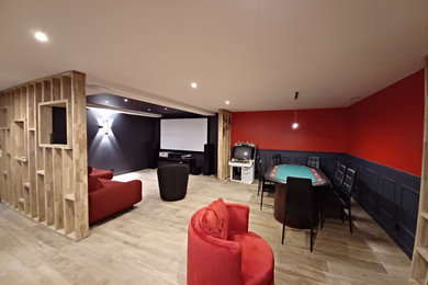 vue sur la partie ludique du nouvel espace : cinéma, poker et arcades