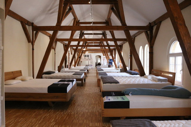 Modern Schlafzimmer by BeLaMa