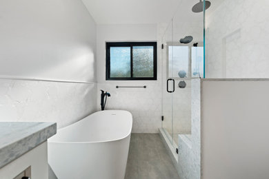 Bathroom - modern bathroom idea