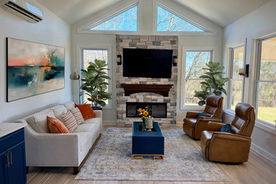 Large trendy sunroom photo in Nashville
