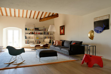 Immagine di un soggiorno design