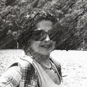 Hajar Ris foto
