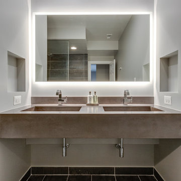 New Windsor Bathroom