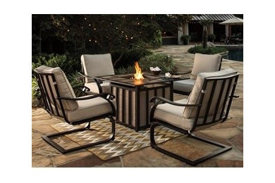 Outdoor 5-Piece Fire Pit Table Set