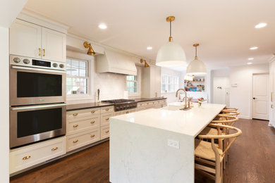 Example of a kitchen design in Chicago