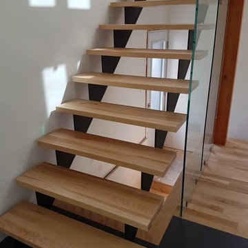 Skeleton staircase