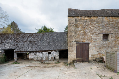 This is an example of a farmhouse home in Oxfordshire.