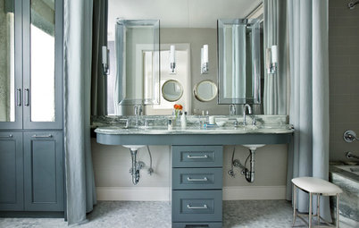 Peach and gray bathroom