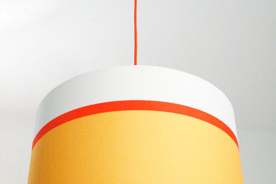 Retro-Designerlampe in Gelb, Rot und Weiß