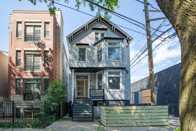 Example of a transitional three-story apartment exterior design in Chicago