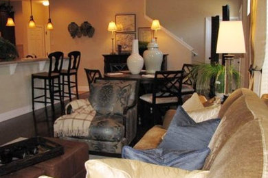 Family room - eclectic family room idea in Orlando